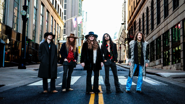 Hippies & Cowboys