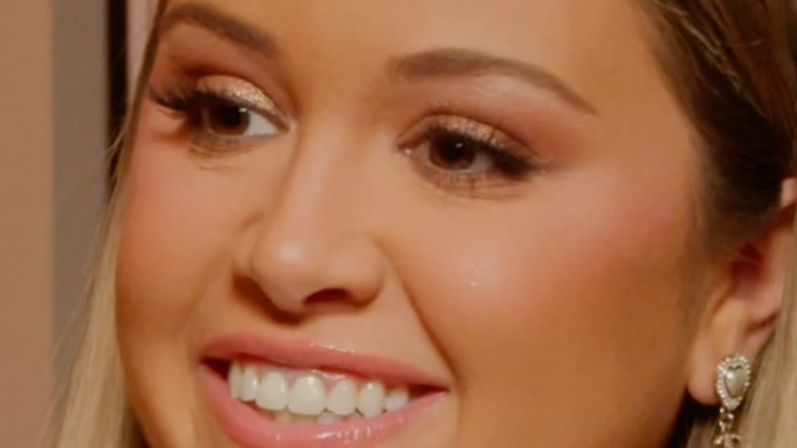 Artist Friendly | Alexandra Kay