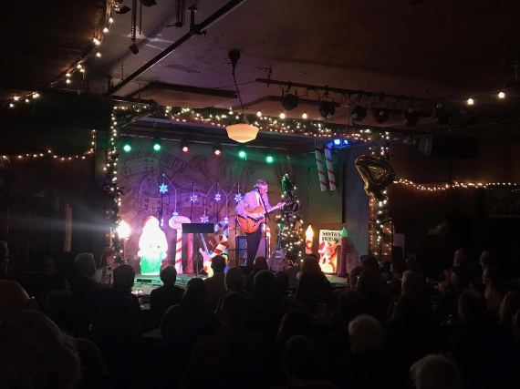 Joel Paterson's (Solo) Christmas Extravaganza!