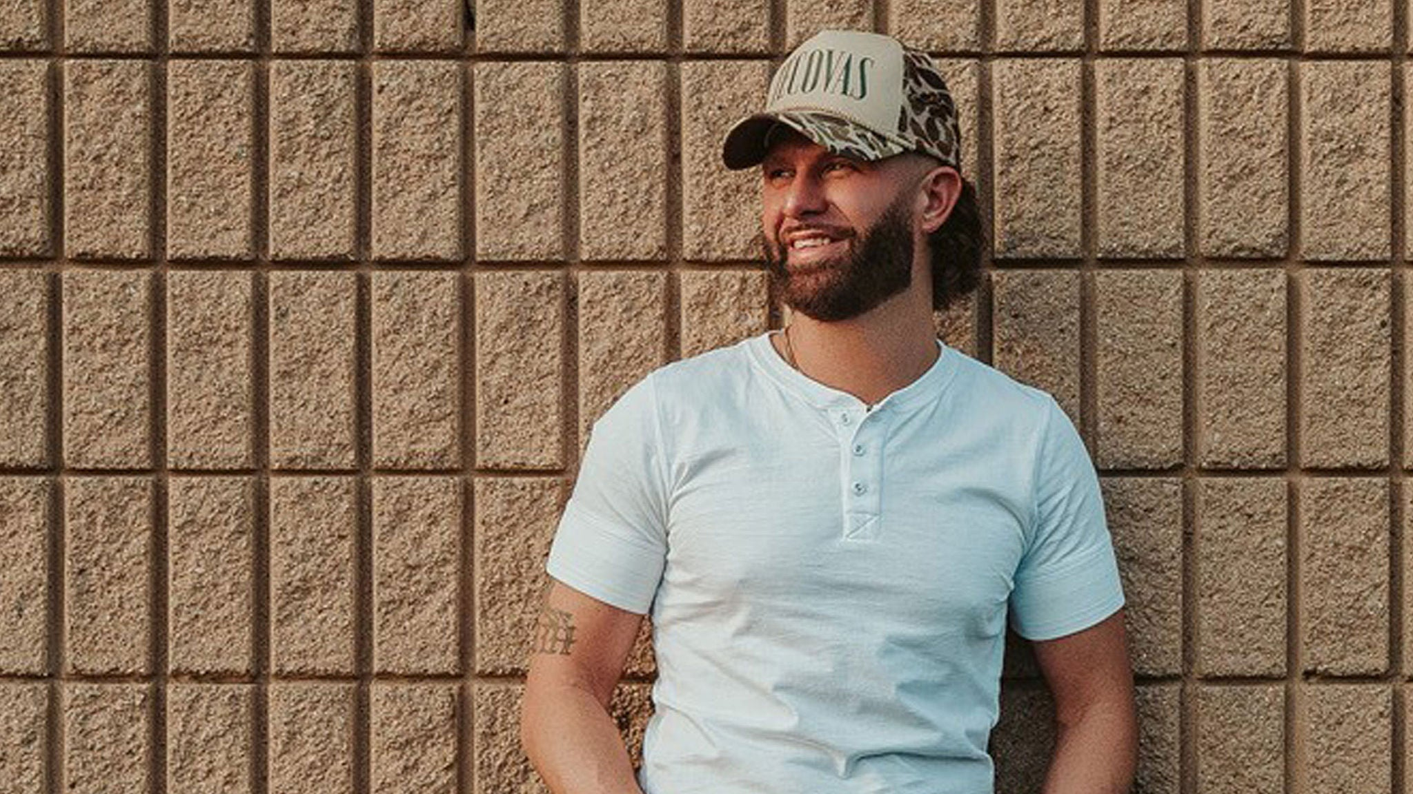 Exit 33:  Nick Hickman, Chasing Neon & More