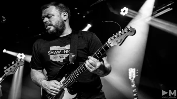 Happy Hour w/ Andy Shaw at Woodlands Tavern