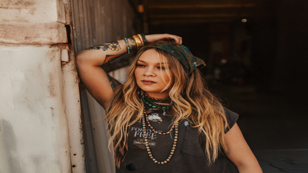 Ashland Craft: The Dive Bar Beauty Queen Tour