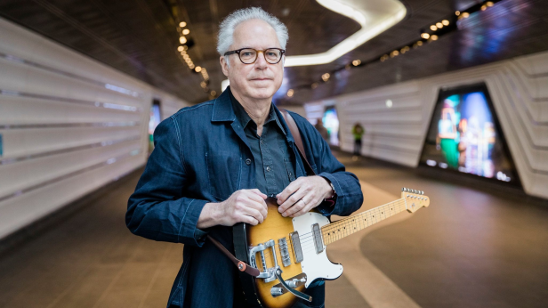 Bill Frisell Trio: Thomas Morgan & Rudy Royston with Gregory Tardy
