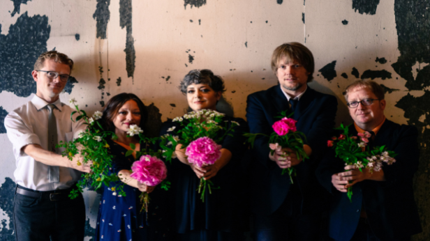 The FLAT FIVE Return to FITZGERALDS Historic Nightclub!