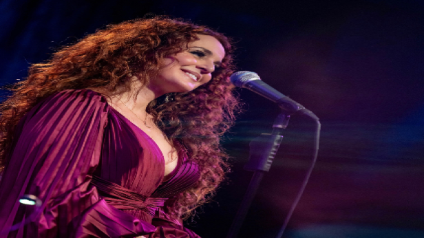 Melissa Errico - Lost In His Arms