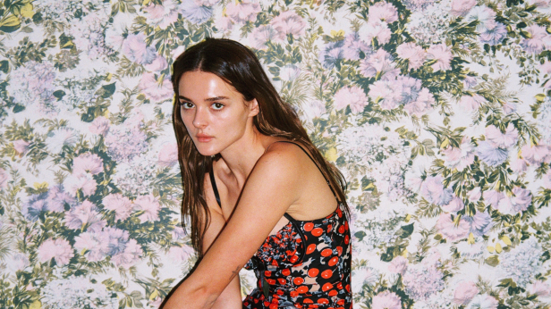 Charlotte Lawrence - SOMEWHERE TOUR