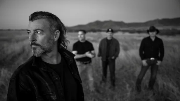 Roger Clyne and The Peacemakers