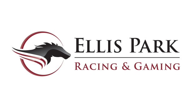 Live Thoroughbred Racing