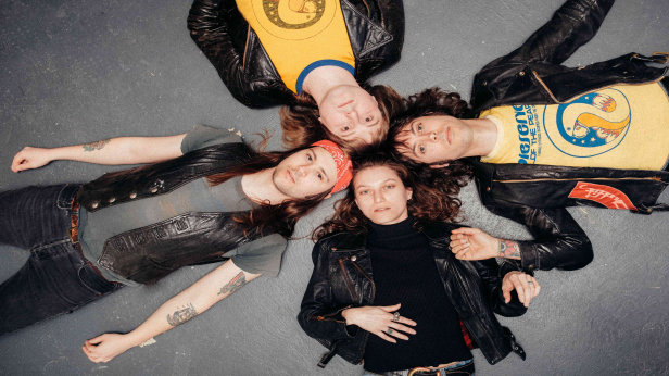 Daniel Romano's Outfit, Shadow Show, Mod Lang