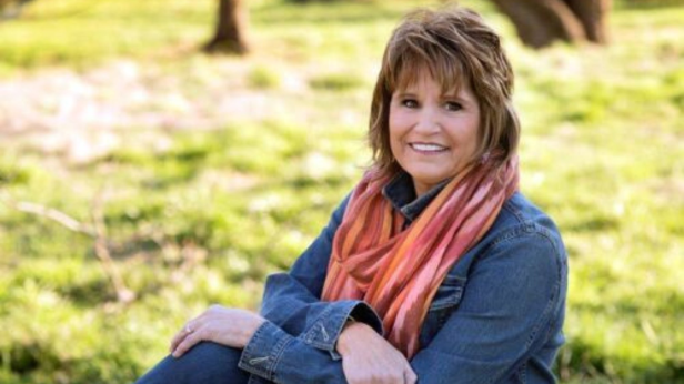"Connecting With Your Loved Ones" with Medium Debbie