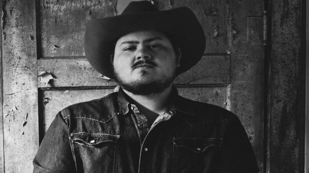 Vincent Neil Emerson - Agalisiga "Chuj" Mackey