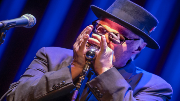 CURTIS SALGADO Returns to FITZGERALDS for Father's Day!