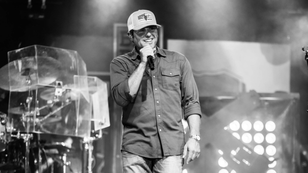 Casey Donahew - 18+