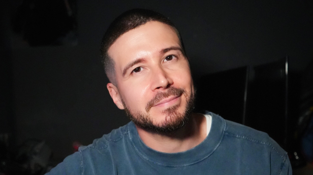 NY Laughs Festival presents Vinny and Friends