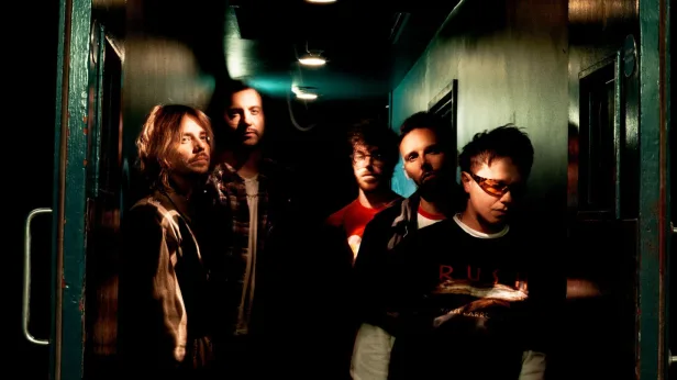 WDZH Presents Nothing But Thieves: The Stray Dogs World Tour