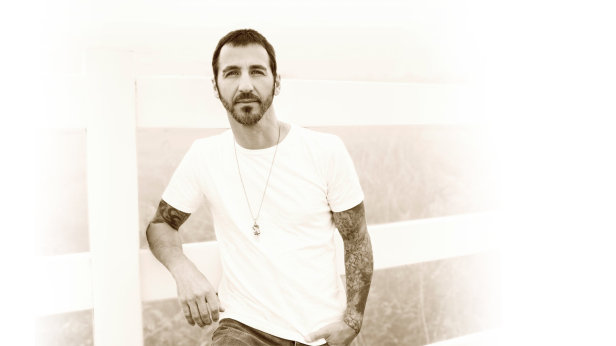 Sully Erna: The Voice of Godsmack Unplugged