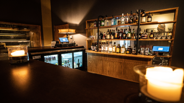 SOLD OUT - Cocktail Class - Mastering the Fizz (Late)