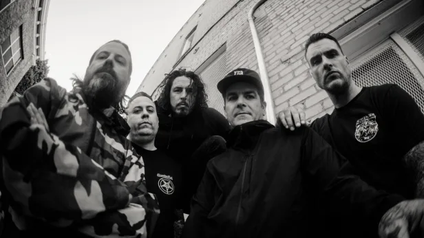 The Official Hellfest West Pre-Show: HELLPHYRA w/ EIGHTEEN VISIONS