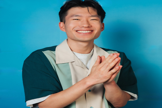 Ray Lau (Feat. Andy Van)