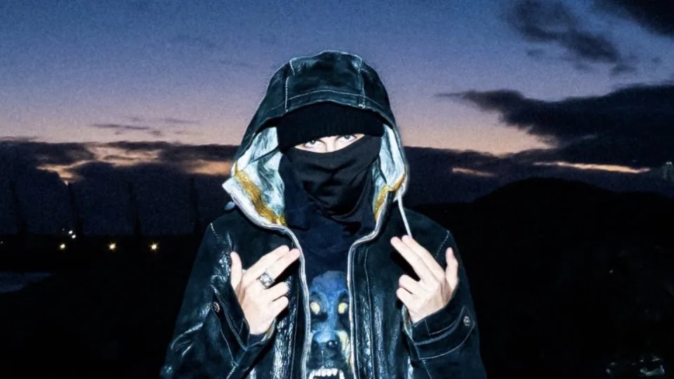 EsDeeKid - Ages 16+
