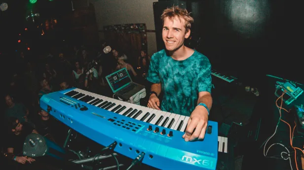 Jason Leech (16 and Over)