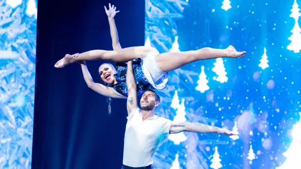 A Magical Cirque Christmas (Touring)