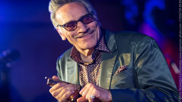 Rick Estrin