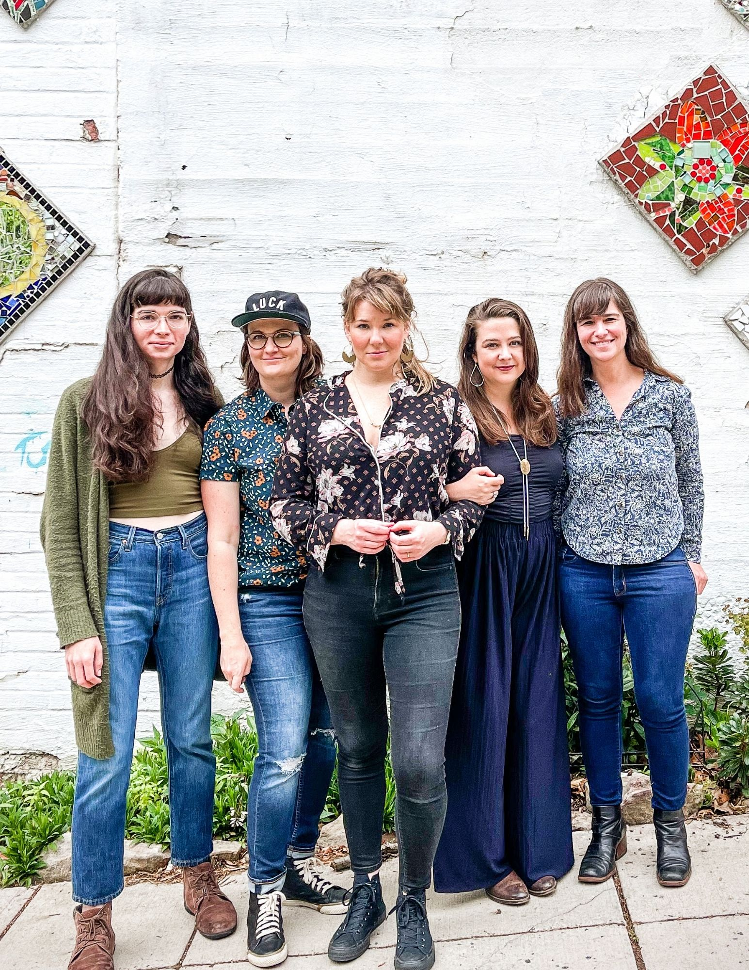 Della Mae
