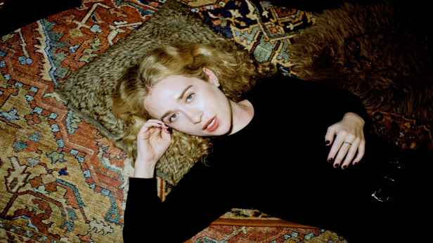 Blondshell: If You Asked For A Tour