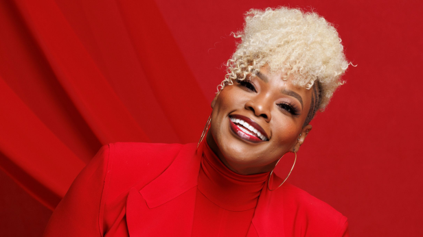 Tasha Cobbs Leonard - The Whole and Free Tour
