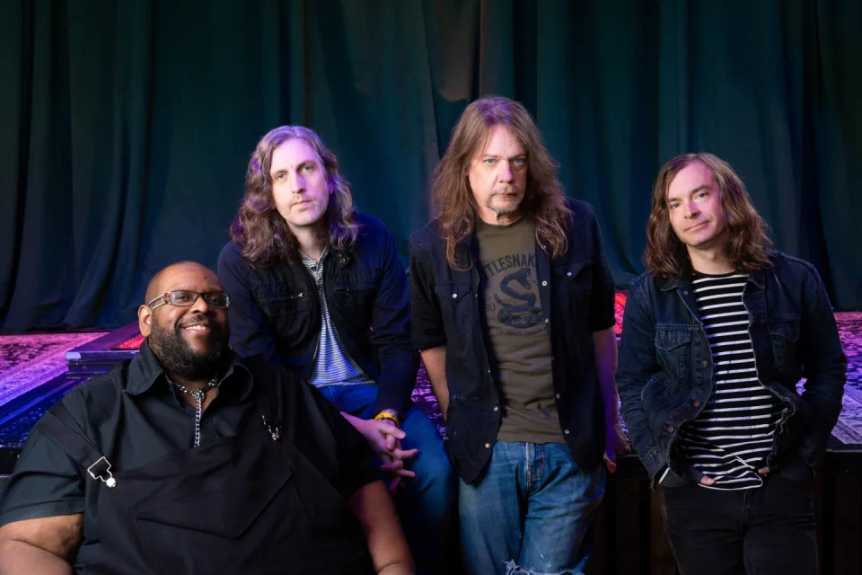 Soul Asylum, The Props