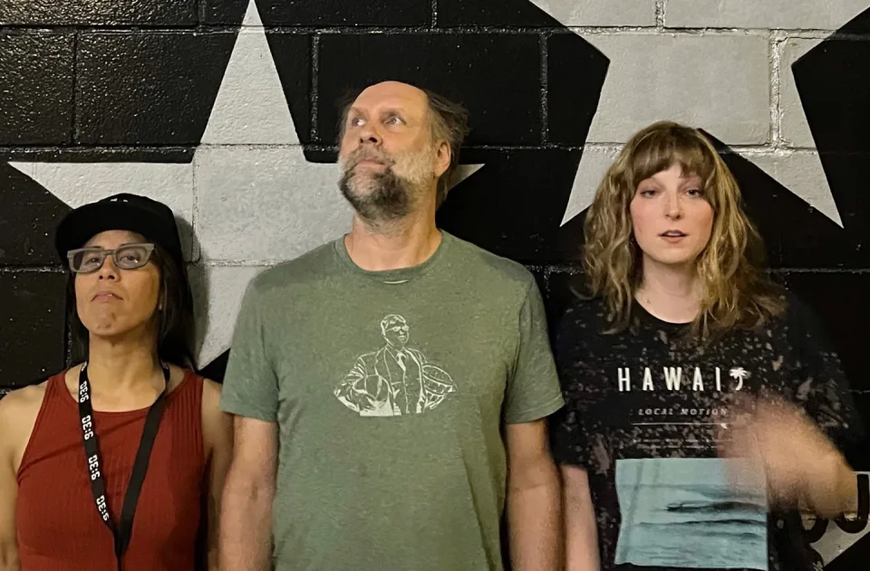 Built To Spill, PLAYDEAD
