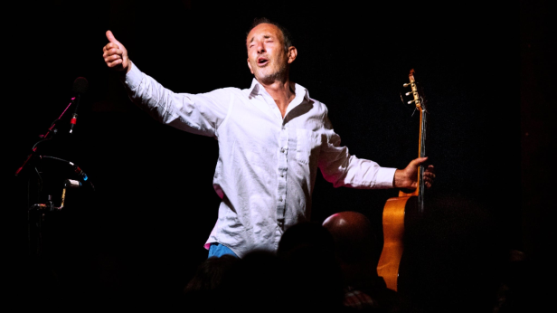 Live! On Stage: Jonathan Richman featuring Tommy Larkins On the Drums!