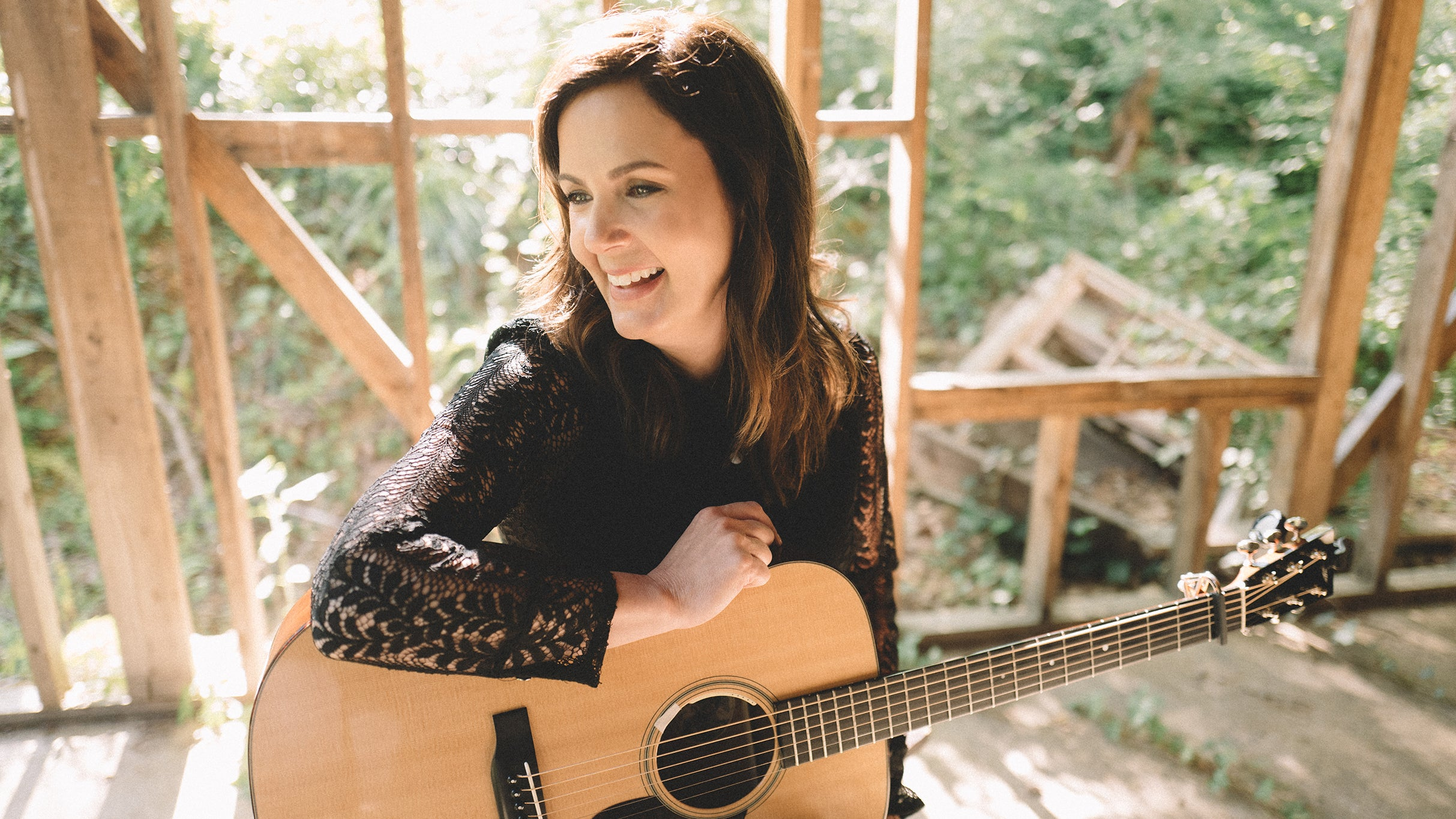 Blue Bloods In The Round Presents Tom Douglas and Lori McKenna with Claire Douglas and Chris McKenna + Regan Rousseau and Matt McClure Hosted By Jett Jurgensmeyer