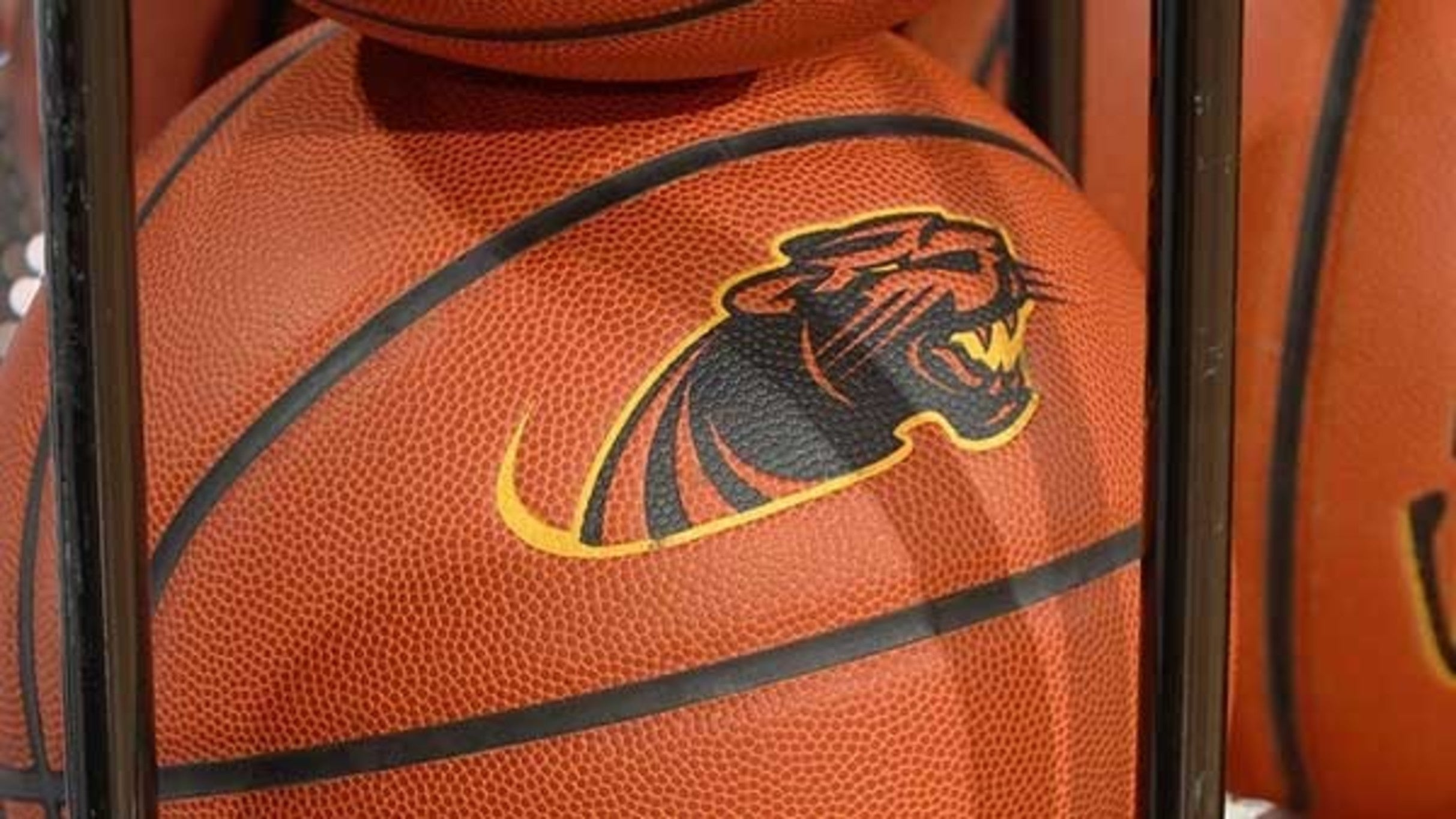 Milwaukee Panthers Men's Basketball Vs Indiana State Sycamores