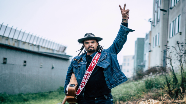 Michael Franti & Spearhead Live @ Club Underground Megaplex