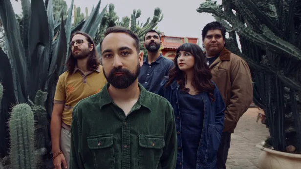 Mexico City Heartbreak with .Com