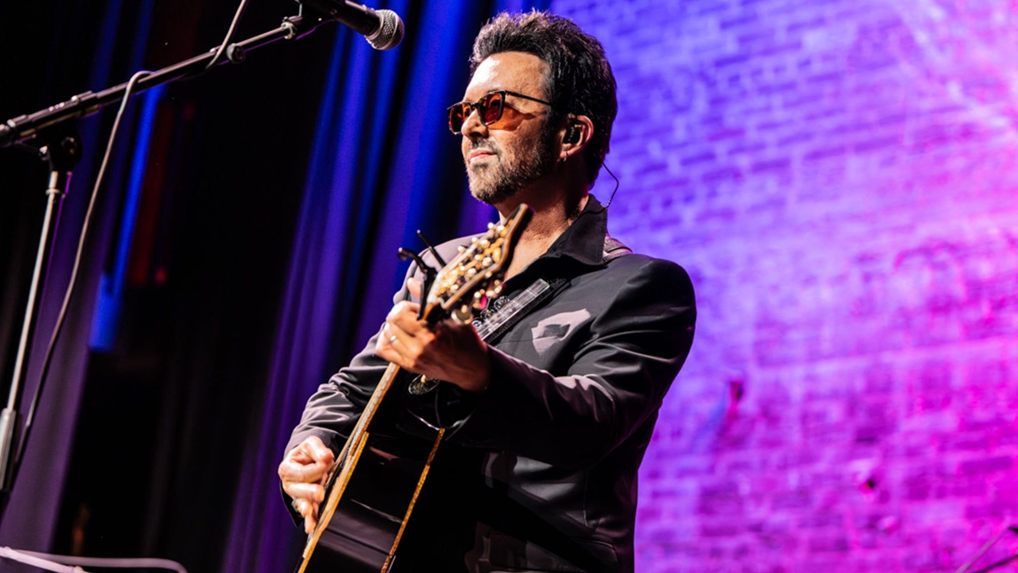 Don't Be Cruel: The Elvis Experience