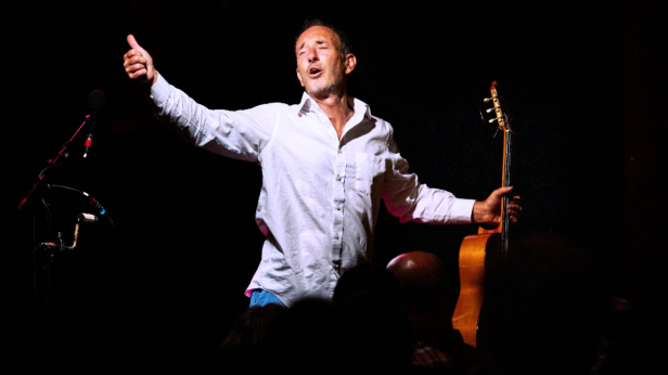 Live! On Stage: Jonathan Richman featuring Tommy Larkins On the Drums!