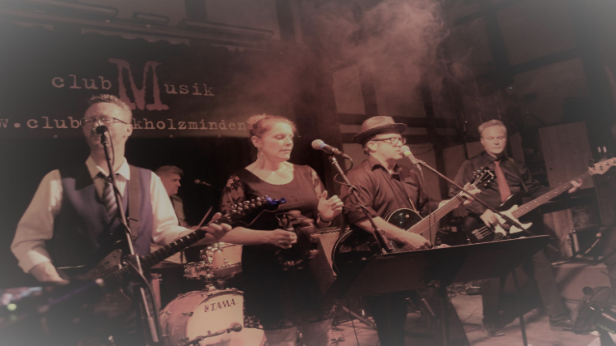 Saturday Night in the SIDEBAR w/ BRIAN KRUMM AND HIS BARFLY FRIENDS!