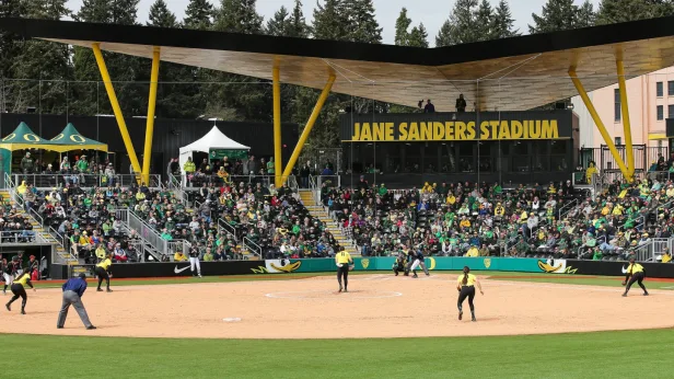 Oregon Ducks Softball vs. Ohio State Buckeyes Softball
