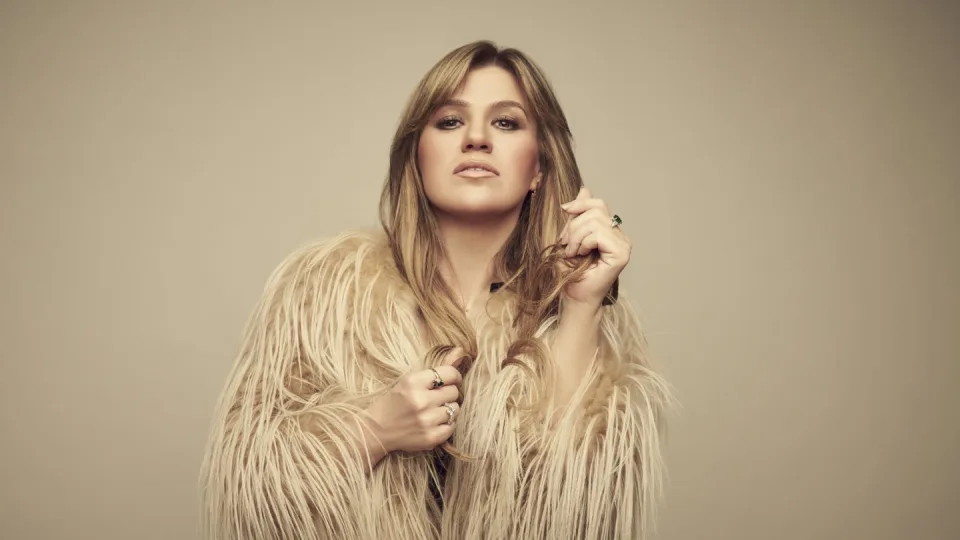 Kelly Clarkson | Official Caesars Ticket + Hotel Packages