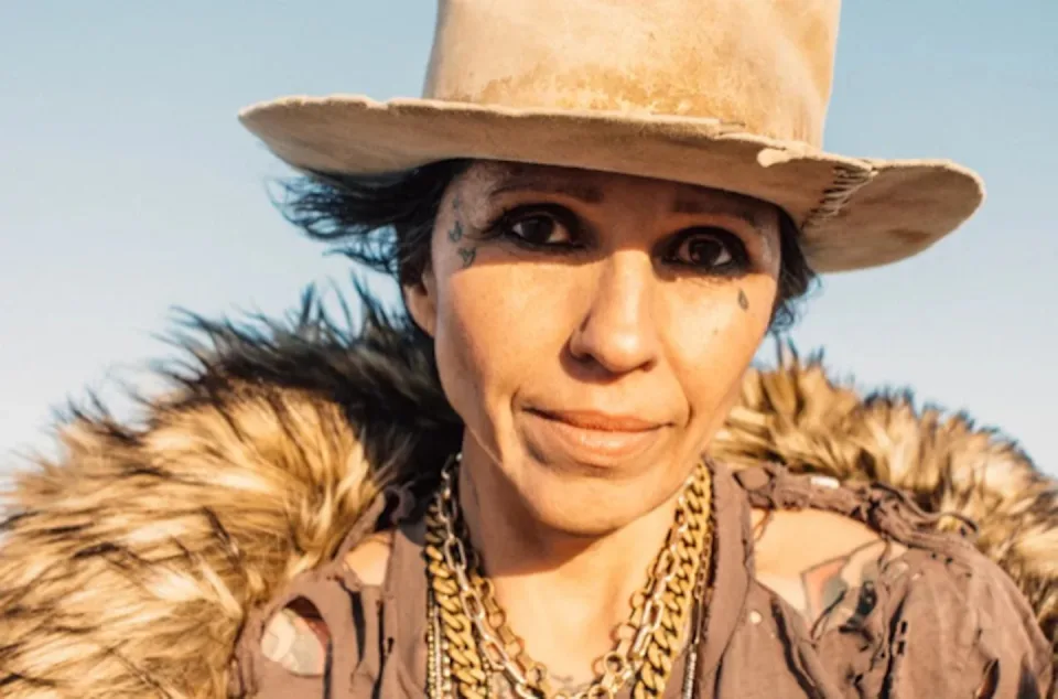 Artist Friendly | Linda Perry