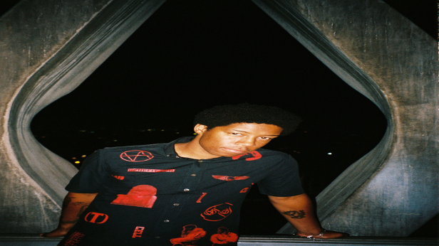 Kennyhoopla: Conditions of an Orphan Tour