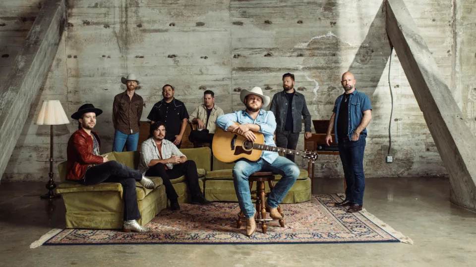 Josh Abbott Band w/ Thomas Cain