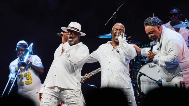 Earth, Wind & Fire