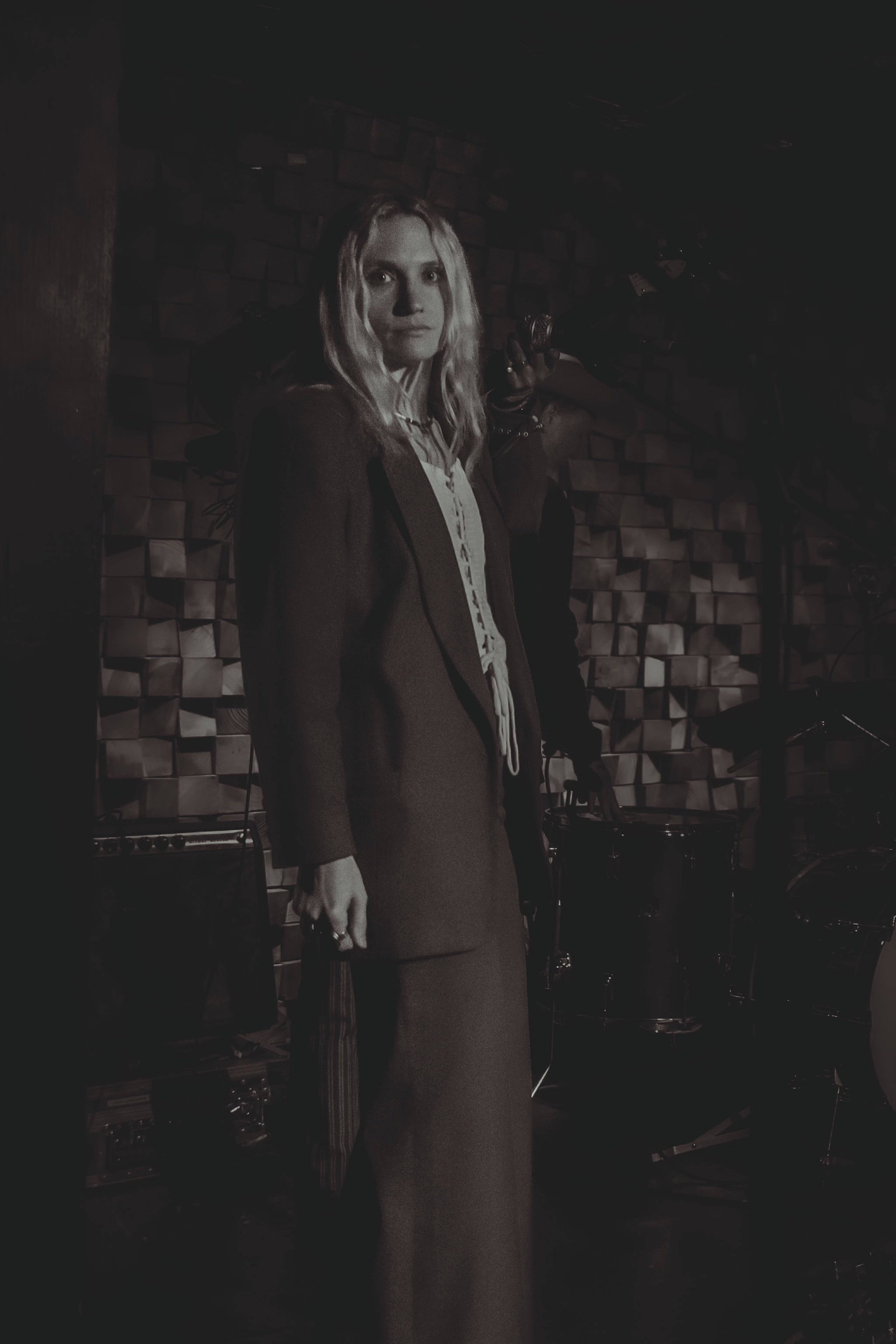 Chris Acker | Kassi Valazza (solo) w/ Lonesome Shack