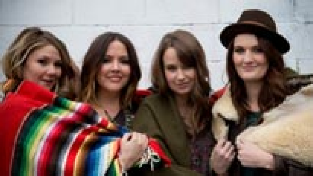 Della Mae (18+)