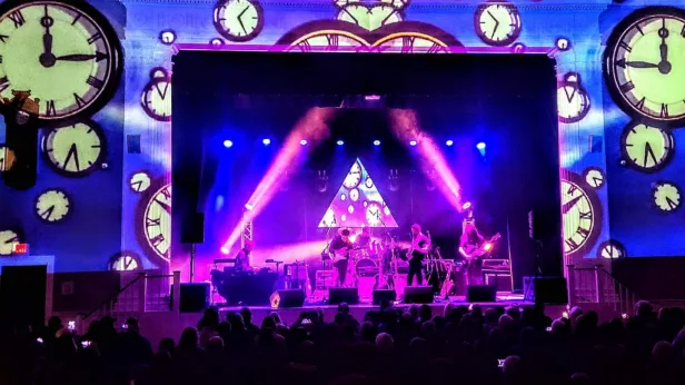 Echoes Of Floyd- A Pink Floyd Tribute