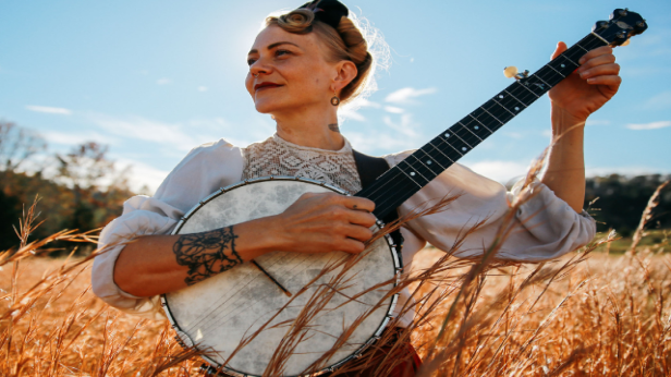 Sparrow Smith & The Resonant Rogues with Buffalo Kin